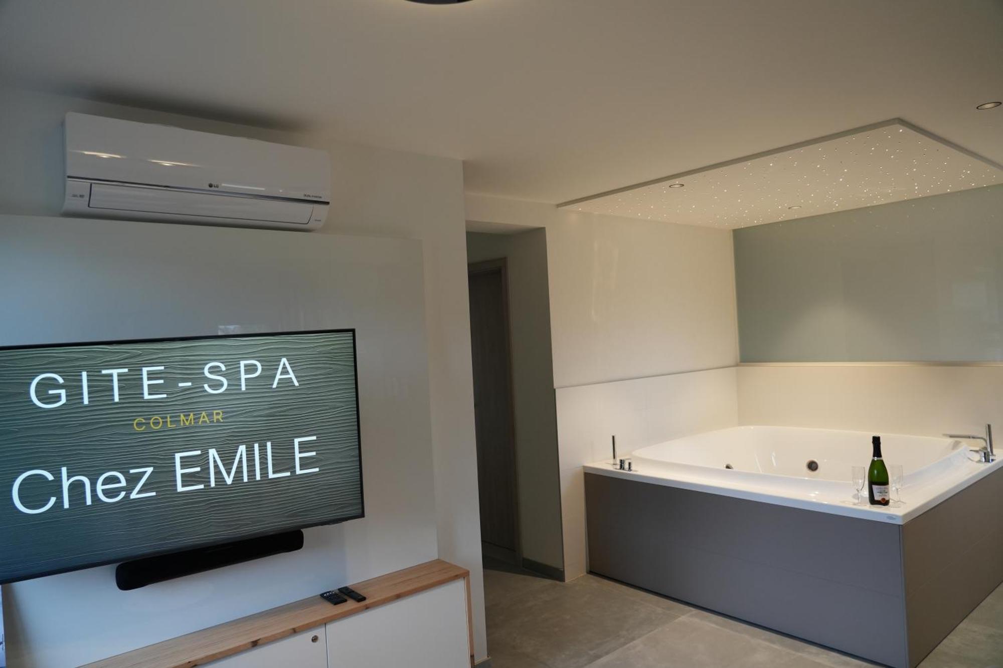 Gite Spa L'Atelier Emile - Spa Privatif - 5 Min Colmar Sainte-Croix-en-Plaine Exteriör bild