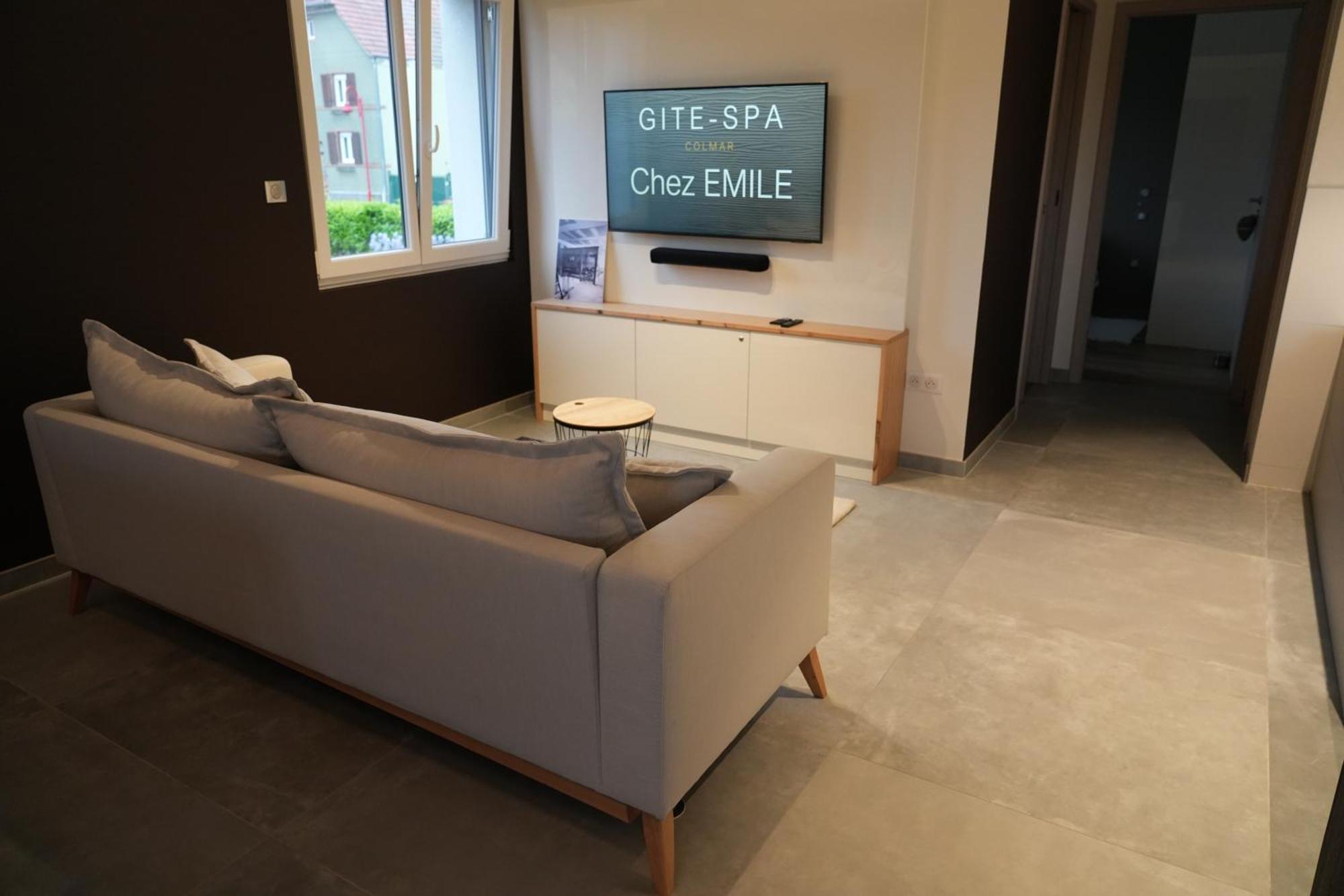 Gite Spa L'Atelier Emile - Spa Privatif - 5 Min Colmar Sainte-Croix-en-Plaine Rum bild